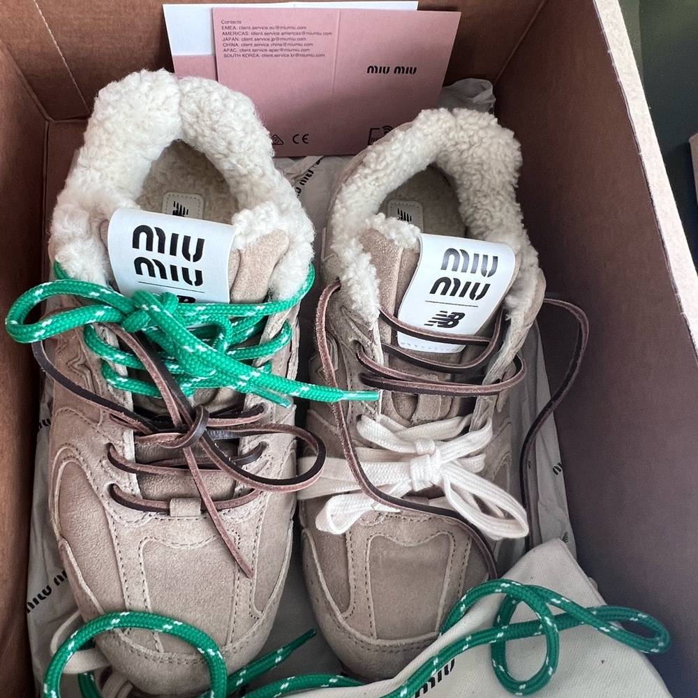Miu Miu  Fur Beige Sneakers with Green and White  Brown Laces Authentic Sz 37 - Picture 4 of 11